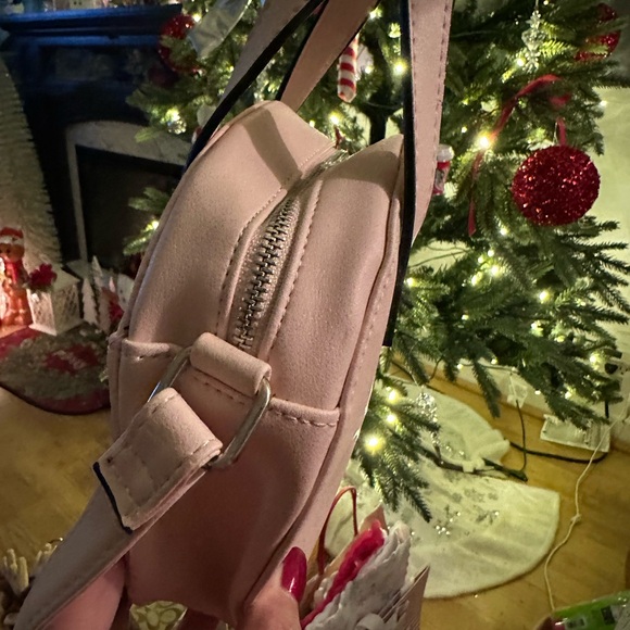 Round Pink Shoulder Bag/Crossbody - Picture 5 of 6